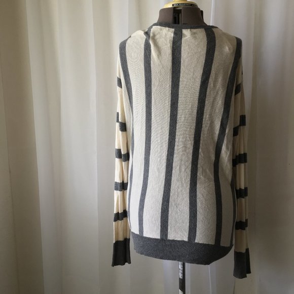 Forever 21 Vertical Stripe Cream and Grey Cardigan - Picture 6 of 6